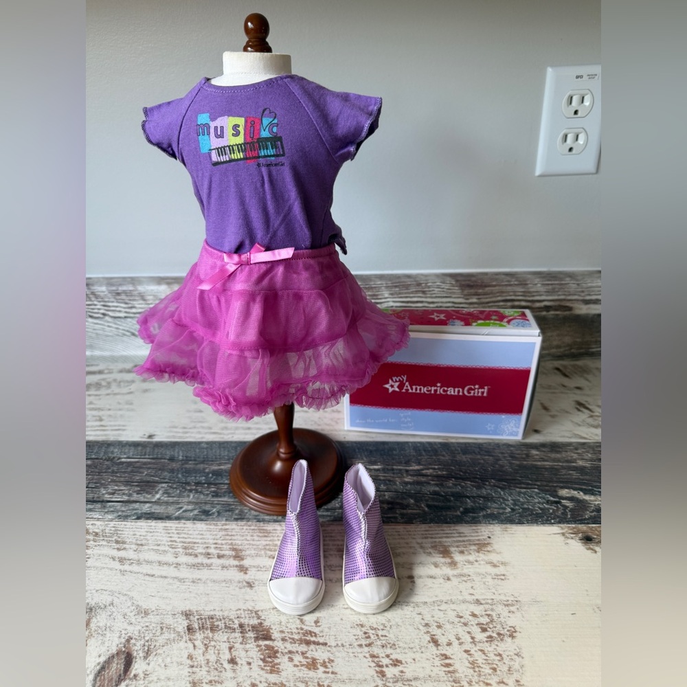 My American Girl Doll SWEET MELODY Outfit - Near Complete Top Skirt Shoes w Box